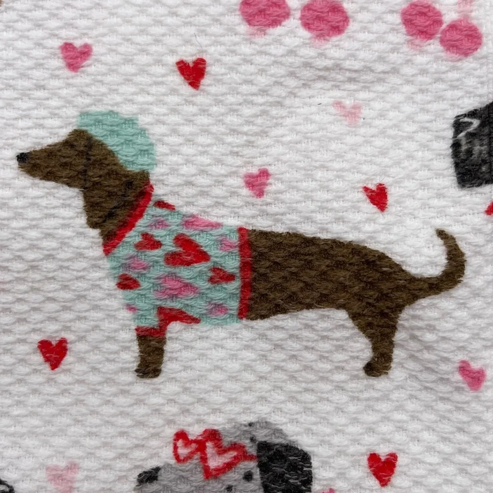 Cupcakes and Cashmere Kitchen Towels Dogs Hearts Valentines Day Set‎ Of 2
